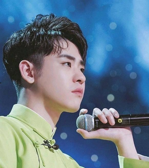 张云雷爆料娱乐指南,揭秘娱乐圈幕后真相 第2张 张云雷爆料娱乐指南,揭秘娱乐圈幕后真相 第2张